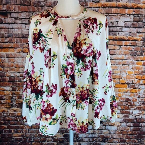 Umgee Long Sleeve Floral Button Down Blouse - Picture 1 of 8